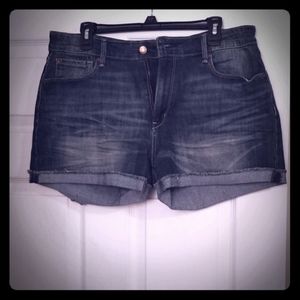 Women's Levi Strauss shorts